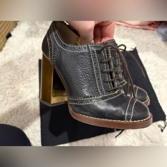 VINTAGE- DOLCE & GABANA HEELS - Picture 11 of 16